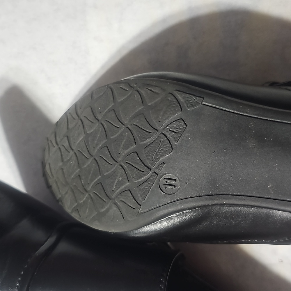 Pierre Dumas Flexible Heels - Picture 7 of 10